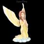 FS24055 Engel Figur in gelbem Kleid betend - 360° presentation
