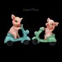 Dekofigur Schwein - Schweinchen mit Roller 2er Set - 360° Ansicht