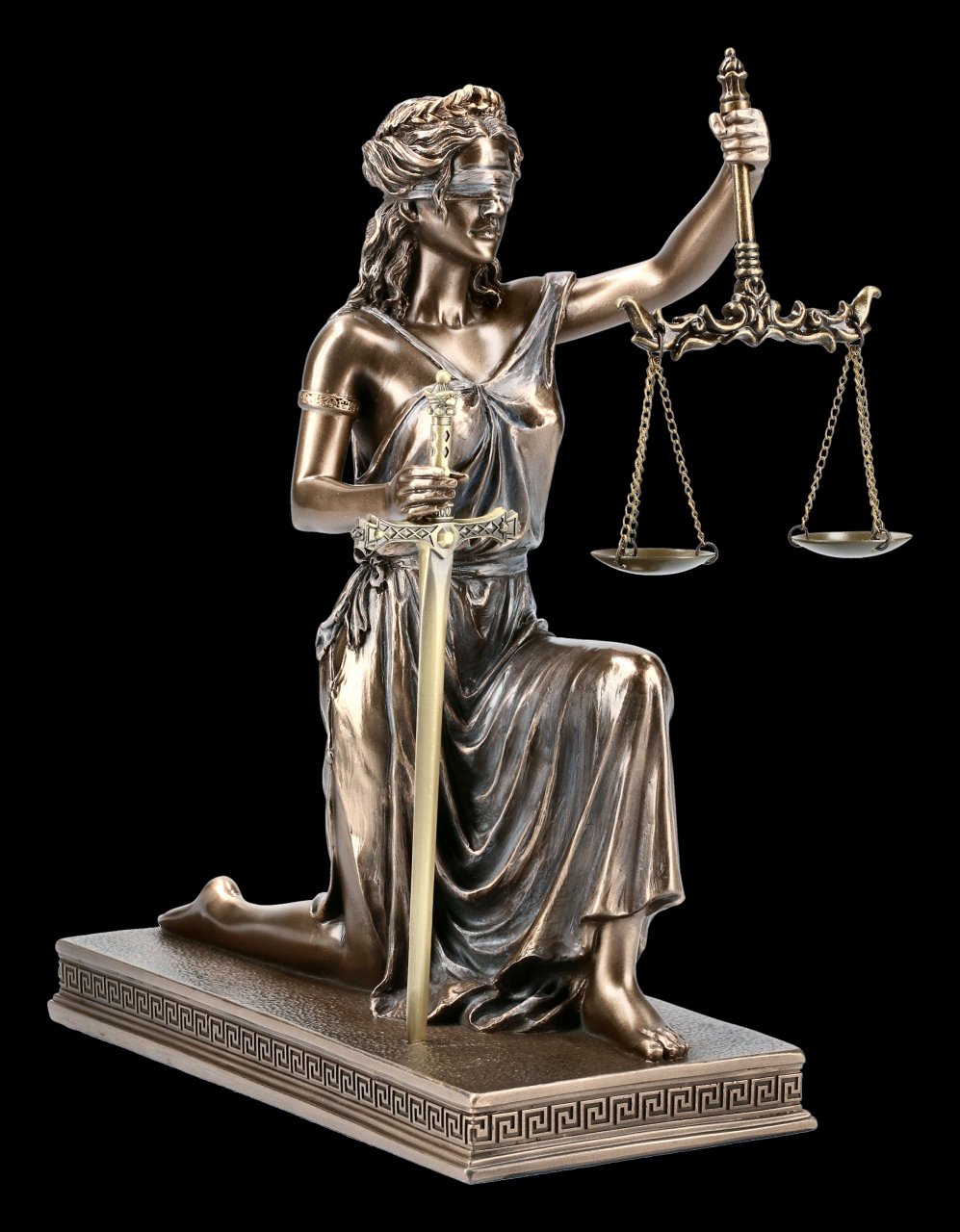 Kniende Justitia Figur mit Brieföffner