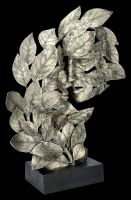 Skulptur aus Blättern - Natürliche Emotion - Kuss