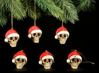 Christmas Tree Decorations - Set of 6 Skulls with Santa Hat