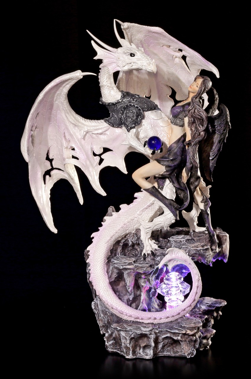 Weiße Drachen Figur mit Engel und LED