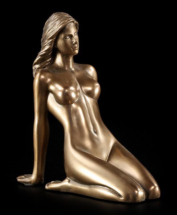 Female Nude Figurine - Bea