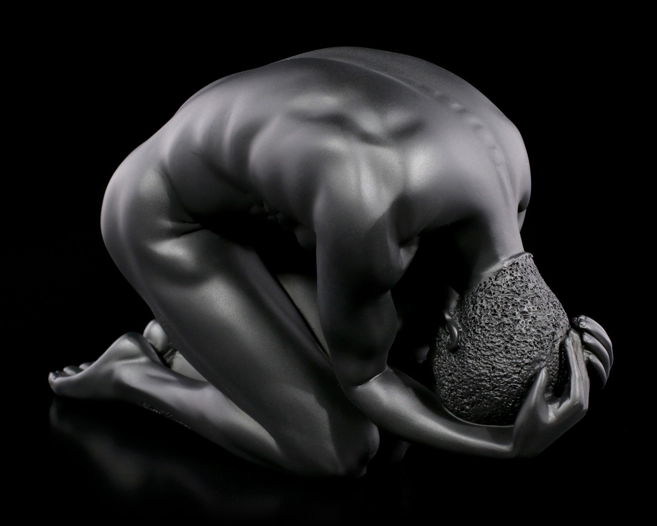 Male Nude Figurine - Kneeling on the Ground - black