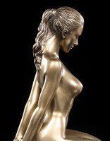 Nude Figurine - Amorous Woman - Relaxation