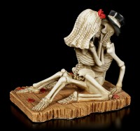 Skeleton Couple Figurine - Love Never Dies