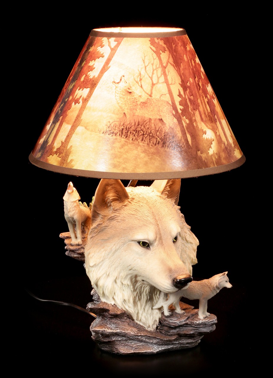 Wolf Lamp - Light of the Wild