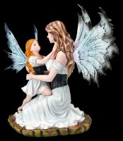 Elfen Figur - Tamy nimmt Tochter in Arm weiß