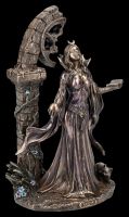 Witch Figurine - Aradia Wicca Queen of Witches