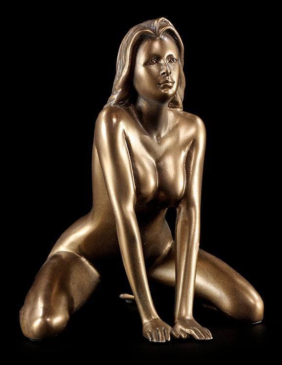 Female Nude Figurine - Selma