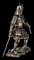Samurai Figur - Krieger in Rüstung mit zwei Schwertern