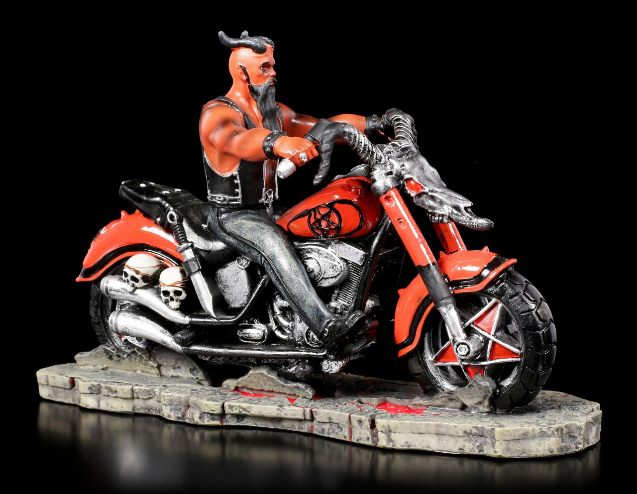 Teufel Figur auf Motorrad - The Devil's Road