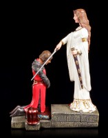 Knight Figurine - The Accolade of King Arthur