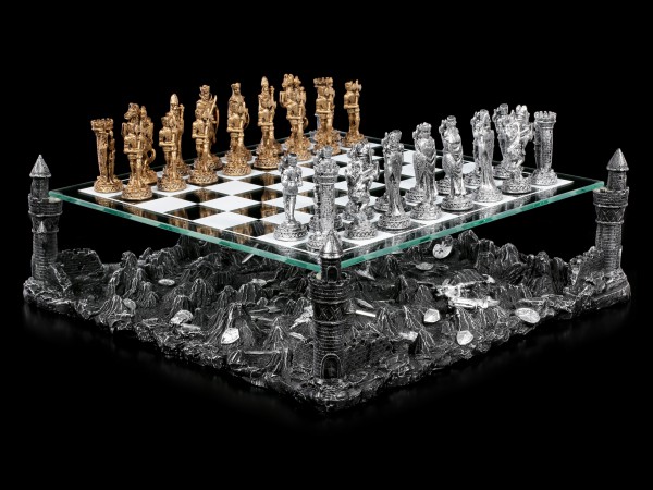 Schachspiel mit Zinnrittern