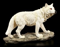 Wolf Figurine - The Mountain Guard