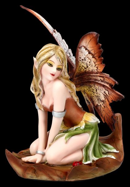 Fairy Figurine - Mana kneels on Leaf