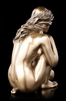 Female Nude Figurine - Looking to the Ground