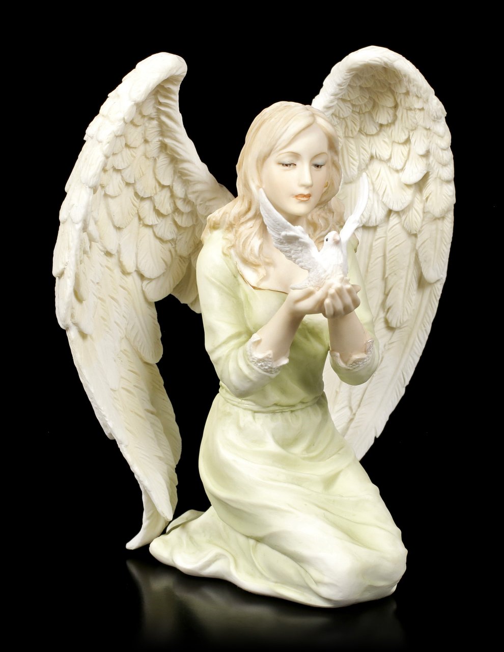Angel Figurine - Heavenly Peace