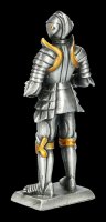 Zinn Ritter Figur stützt sich auf Schwert