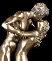Nude Figure - Kissing Couple