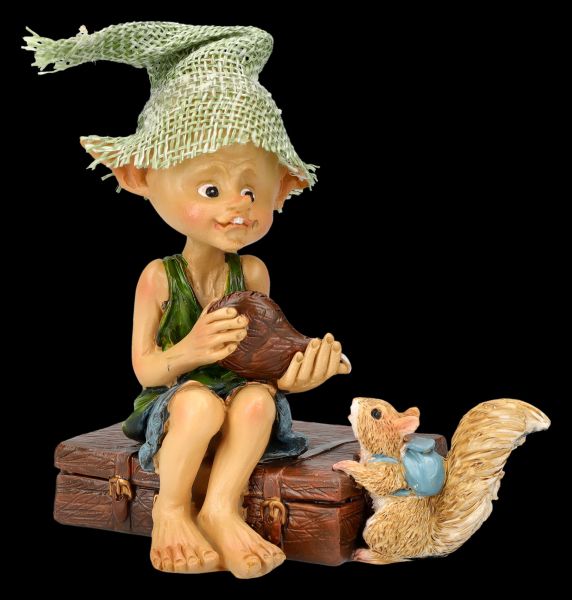Pixie Kobold Figur mit Eichhörnchen - Durst auf Reisen