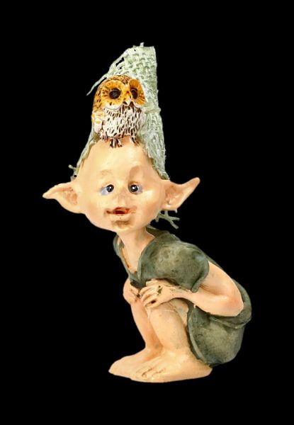 Pixie Kobold Figur - Eule auf dem Kopf