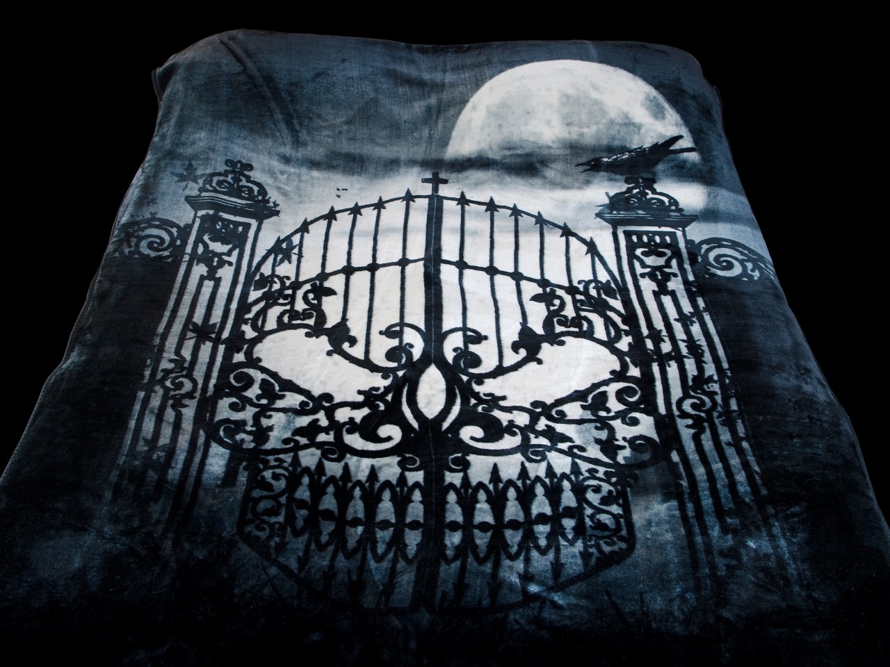 Alchemy Fleece Blanket Gothic - Abandon No Hope