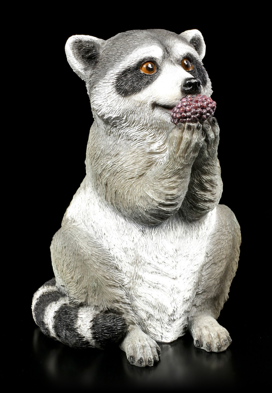 Garden Figurine - Raccoon with Berry
