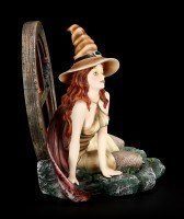 Witch Figurine - Alanta with Corvus the Raven