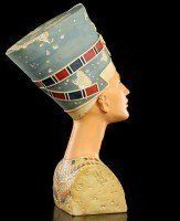 Nefertit Bust - large