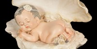 Baby Figur - Schlafend in Muschel