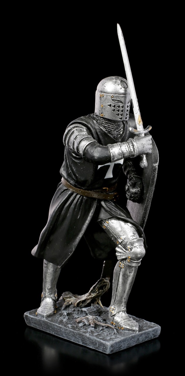 Black Crusader Figurine - Attack Position