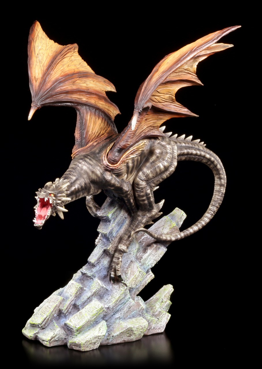 Dragon Figurine - Carnage on Rock