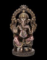 Ganesha Figur unter Tempelbogen