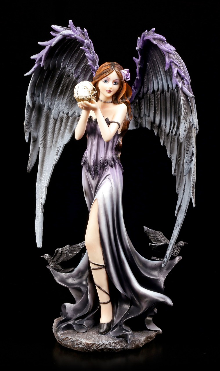 Dark Angel Figurine - Branwen with Skull