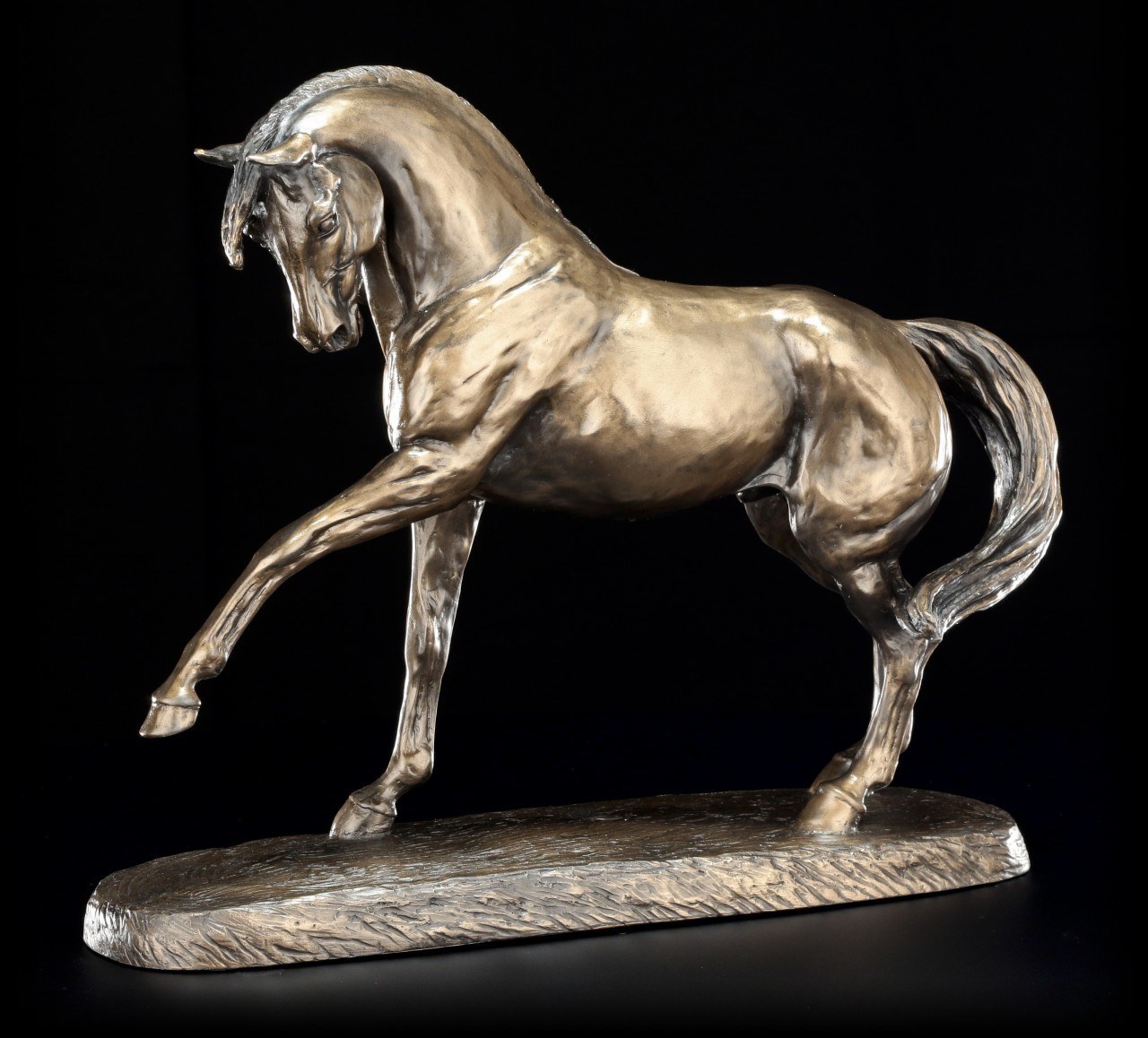 Horse Figurine - Spanier - by Harriet Glen