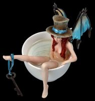 Elfen Figur in Tasse - Steampunk Bath by Amy Brown