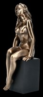 Female Nude Figurine - Sin on two Legs