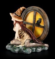 Witch Figurine - Alanta with Corvus the Raven