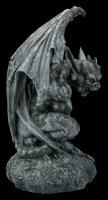 Gargoyle Figur auf Stein sitzend