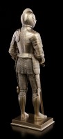 Ritter Figur in Plattenrüstung mit Schwert