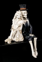 Skeleton Shelf Sitter - Love never Dies