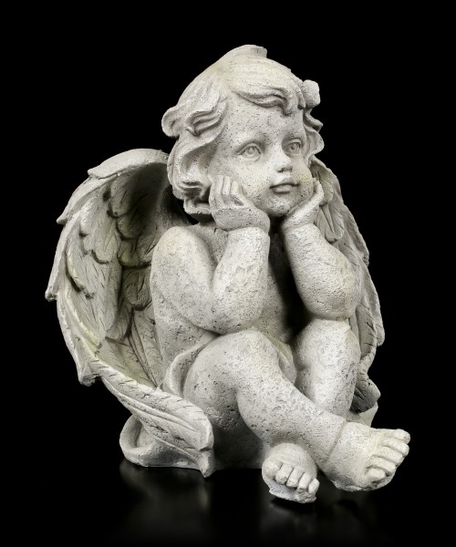 Engel Gartenfigur - Junge schaut verträumt