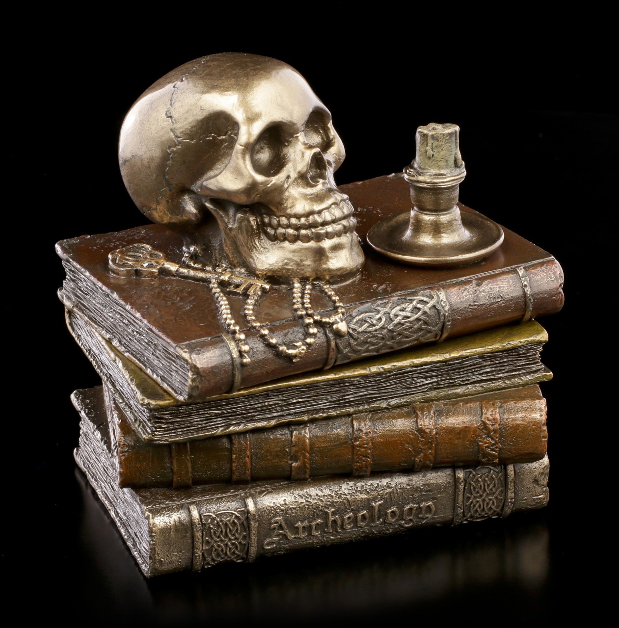 Box - Skull on old Books