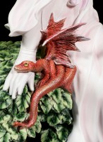Große Elfen Figur - Phina mit rotem Drachen