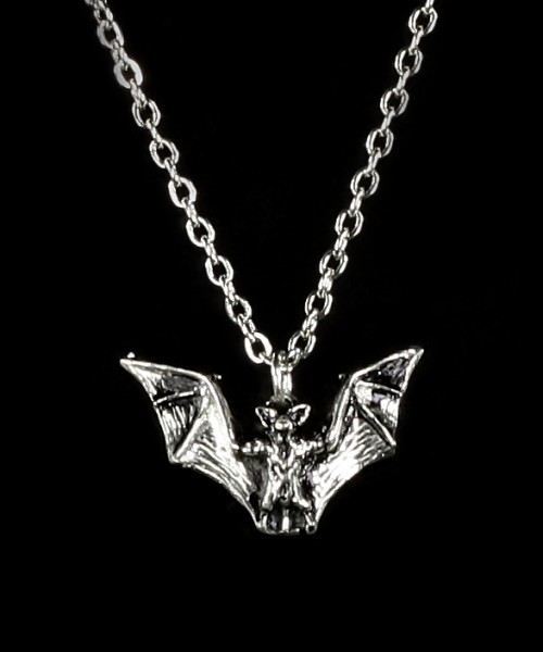 Vampyr - Alchemy Gothic Pendant