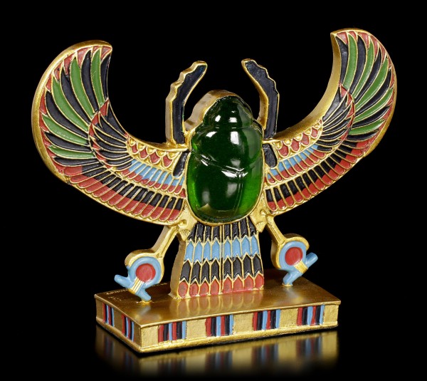 Winged Scarabaeus with green Stone