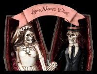 Skelettfigur - Brautpaar im Sarg