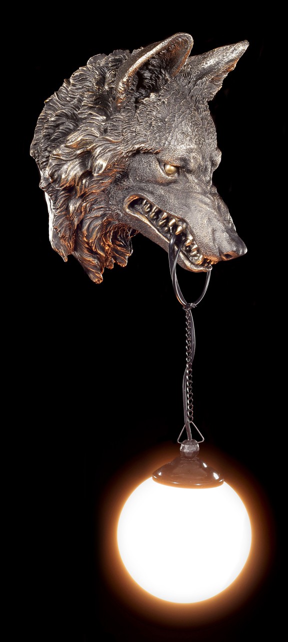 Wolf Head Lamp