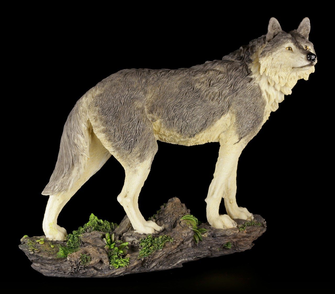 Wolf Figurine - What's going on there